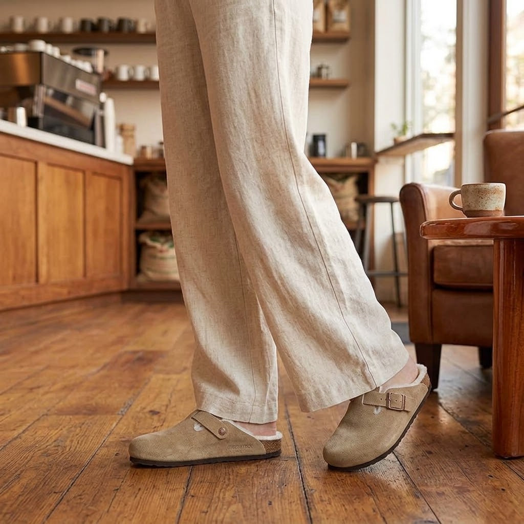 Fur-lined Suede Clogs by Eleganz